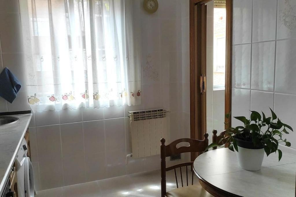 Ohana Apartment Palencia Exterior photo
